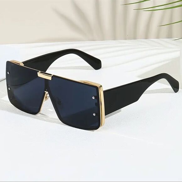 Black and Gold Y2K Square Sunglasses unisex - Picture 1 of 4